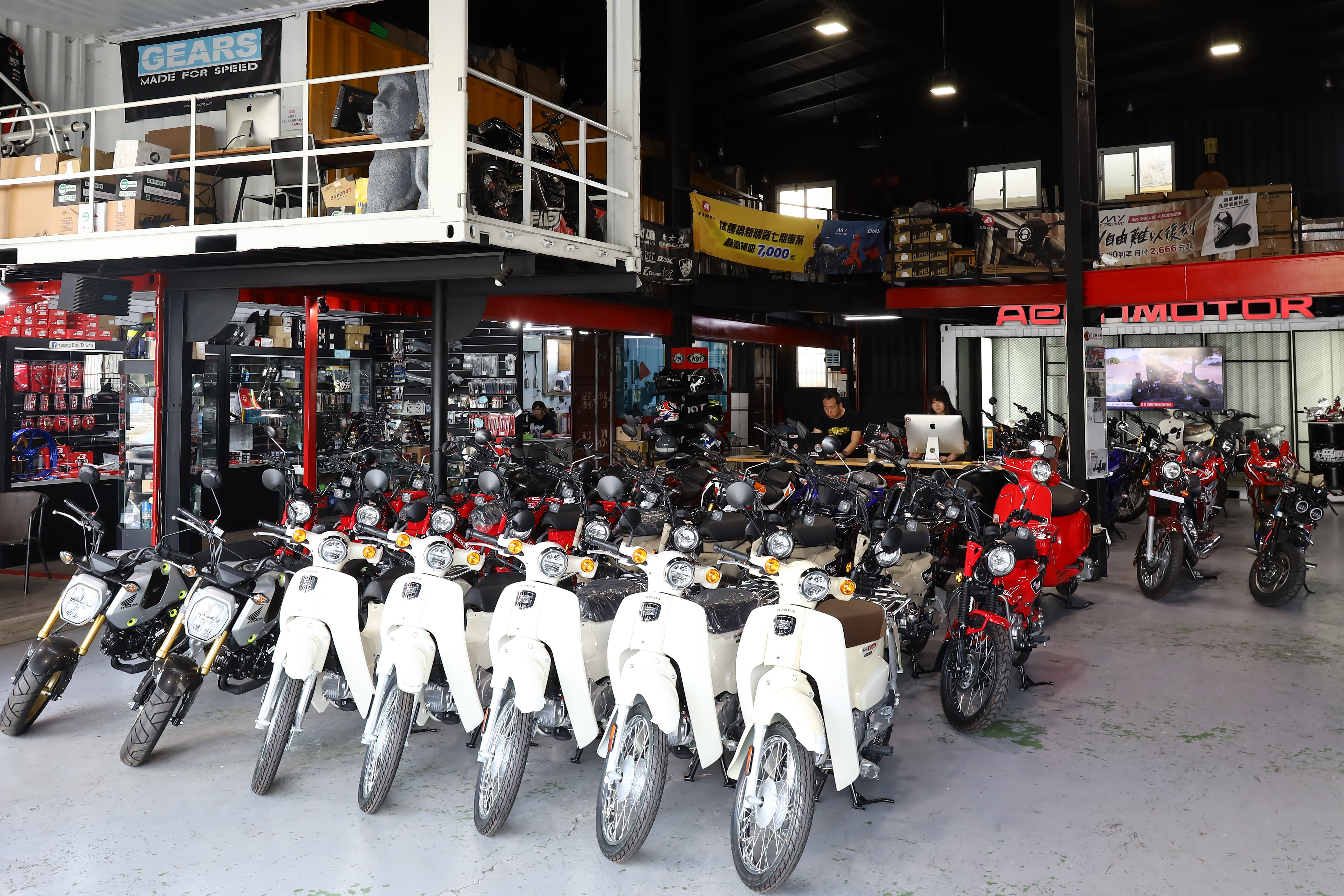 大鳥摩哆Racing Club｜台中市西屯區日系進口重車販售，宏佳騰機車總經銷，重機定期保養